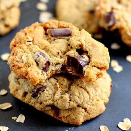 Eggless Oatmeal Chocolate Chip Cookies - Mind Over Munch