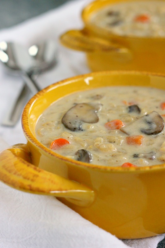 30 Minute Thursday: Mushroom Barley Soup - Pumpkin 'N Spice
