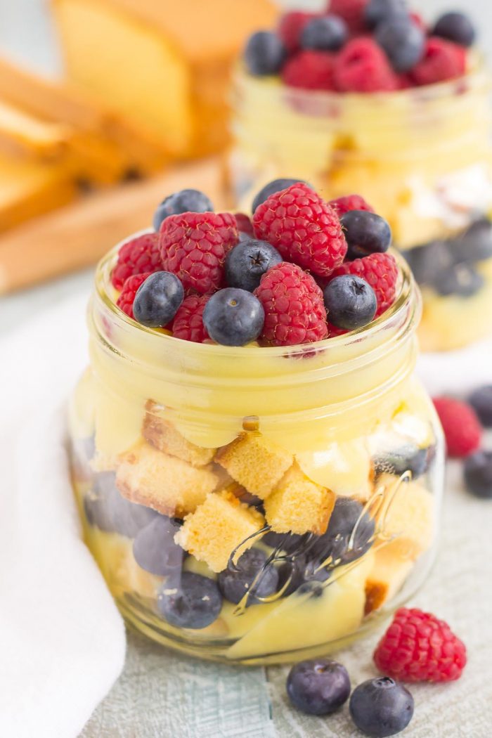 Summer Berry Pound Cake Trifle - Pumpkin 'N Spice