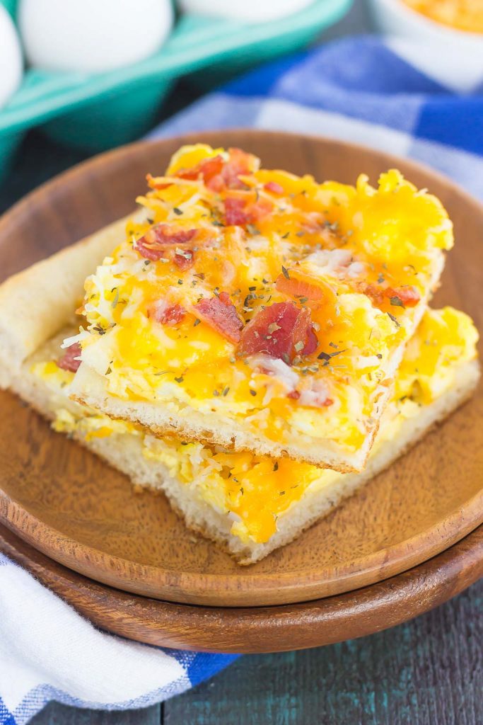 Easy Breakfast Pizza Recipe With Eggs And Bacon Pumpkin N Spice
