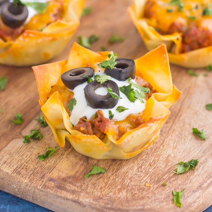 Cheesy Wonton Taco Cups Recipe - Pumpkin 'N Spice