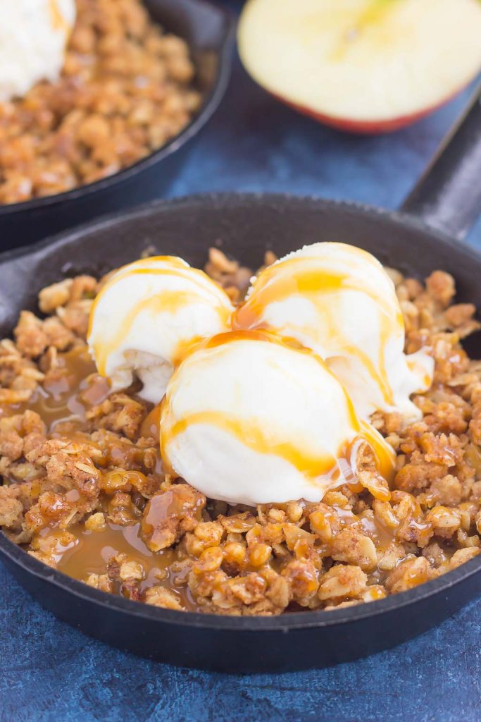 caramel apple crisp with ice cream on top