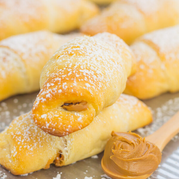 Chocolate Cookie Butter Crescents - Pumpkin 'N Spice