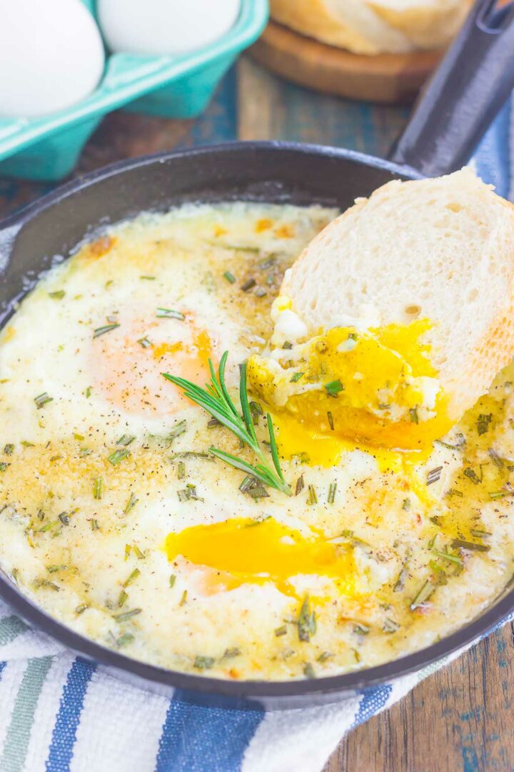 Oven Baked Eggs (with Fresh Herbs!) - Pumpkin 'n Spice