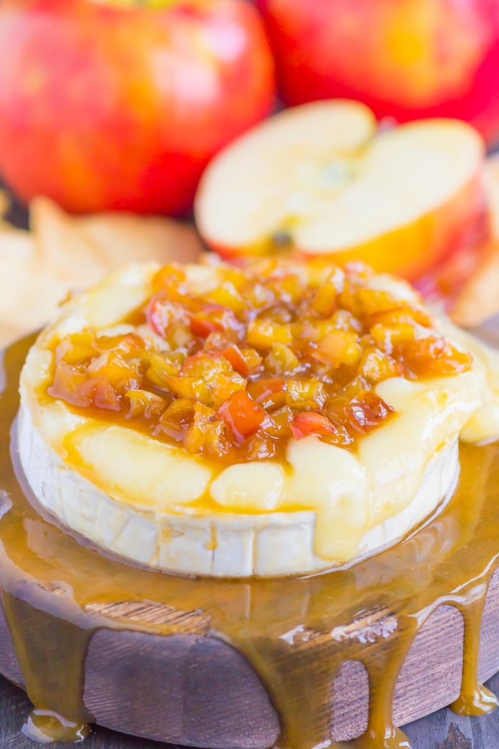 Caramel Apple Baked Brie - Pumpkin 'N Spice