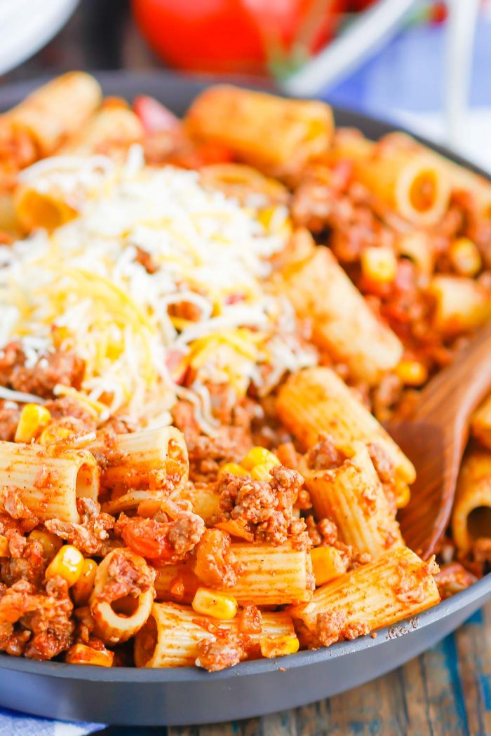 Easy Chili Pasta Recipe - Pumpkin &amp;#39;N Spice