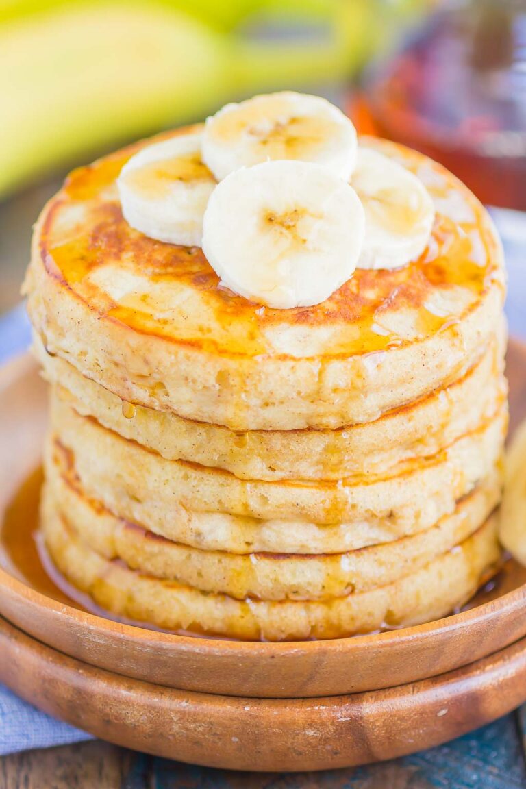 Simple Banana Pancakes - Pumpkin 'N Spice