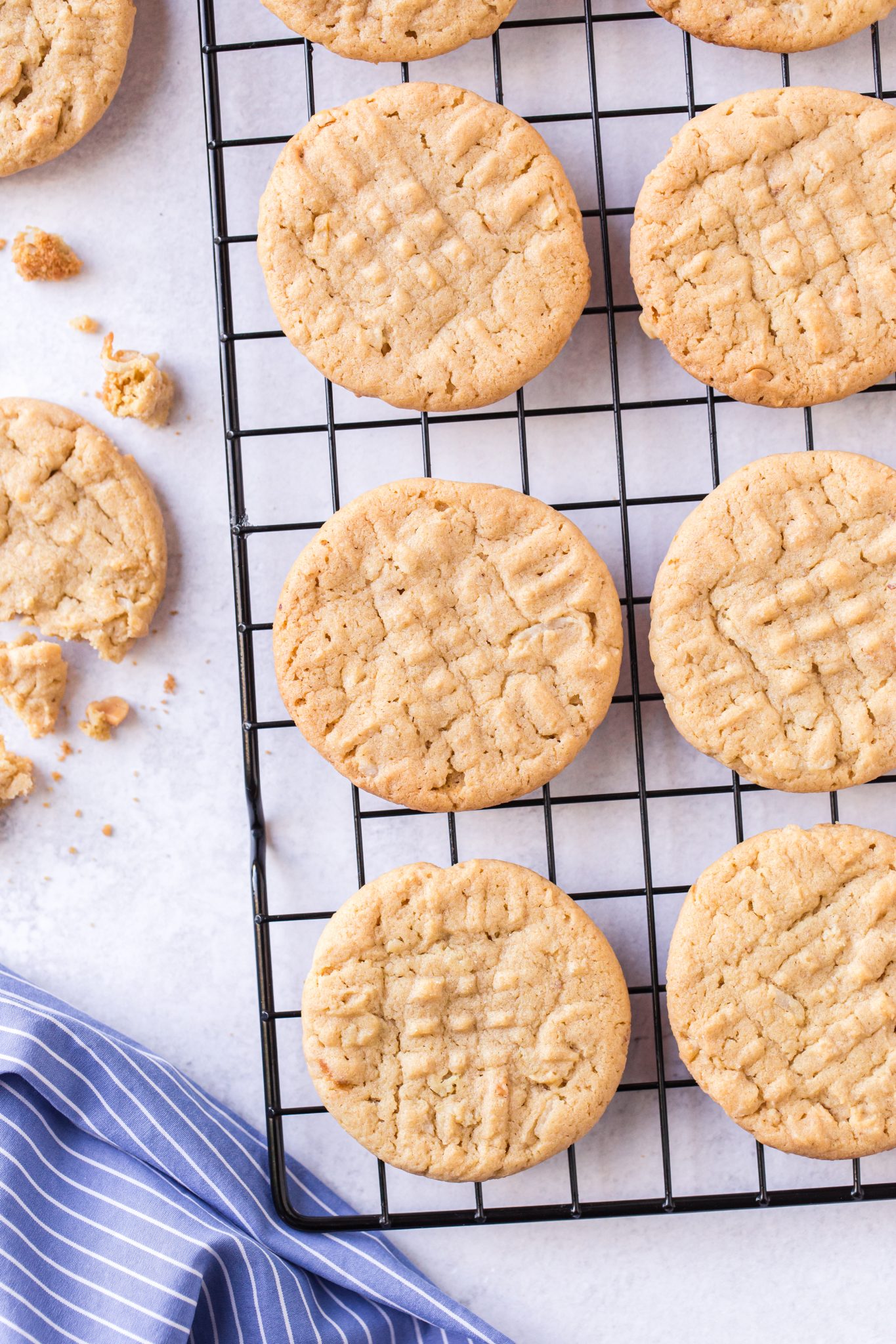 Crunchy Peanut Butter Cookies Pumpkin 'N Spice