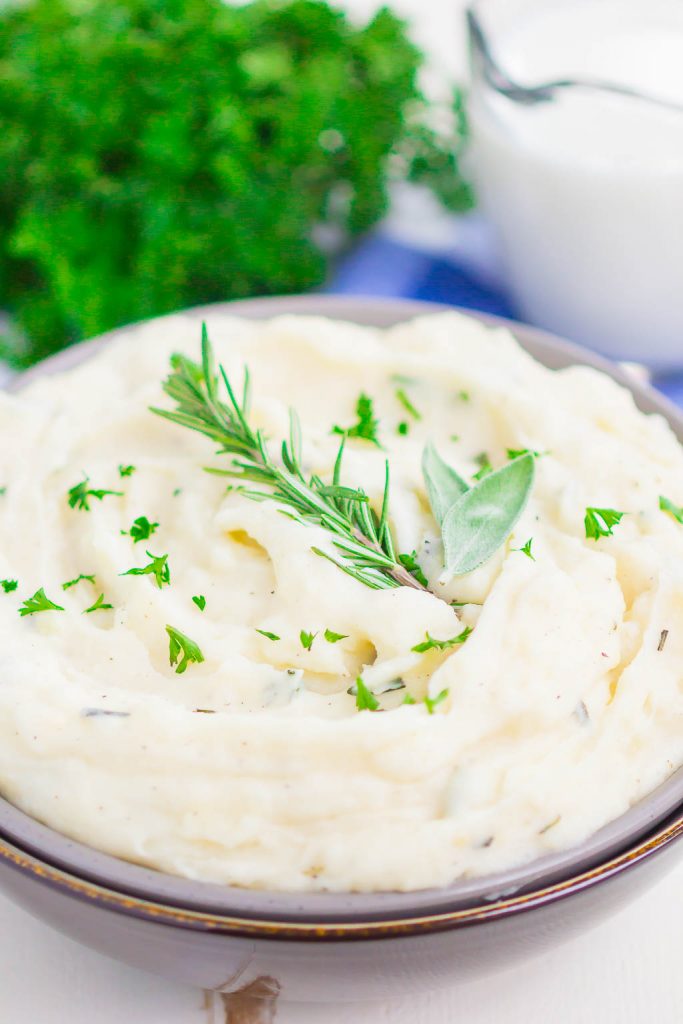 Garlic Herb Mashed Potatoes - Pumpkin 'N Spice