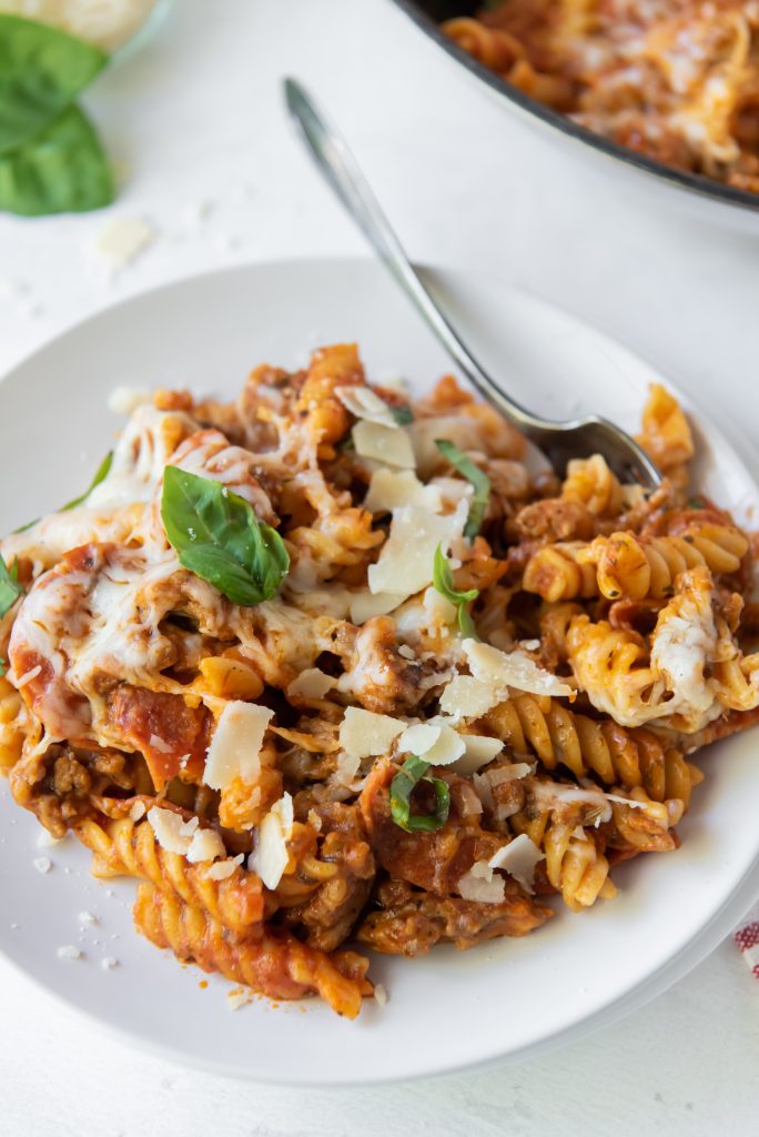 One-Pan Pizza Pasta Casserole Recipe - Pumpkin 'N Spice