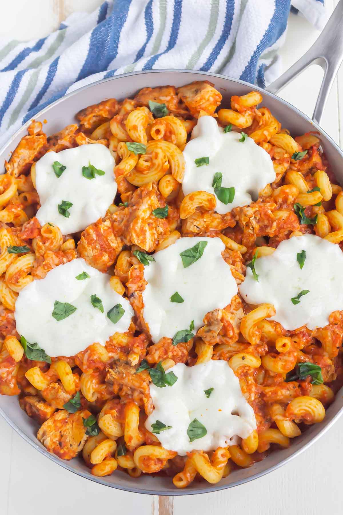 Chicken Parmesan Pasta Skillet - Pumpkin 'N Spice