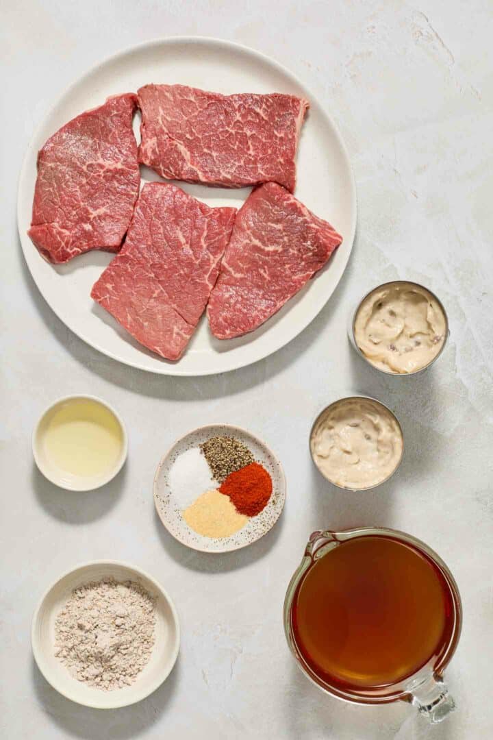 round steak ingredients in white bowls