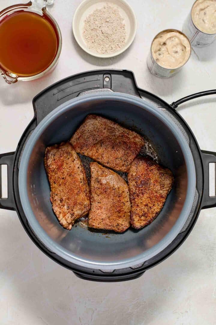 seasoned round steak in the instant pot