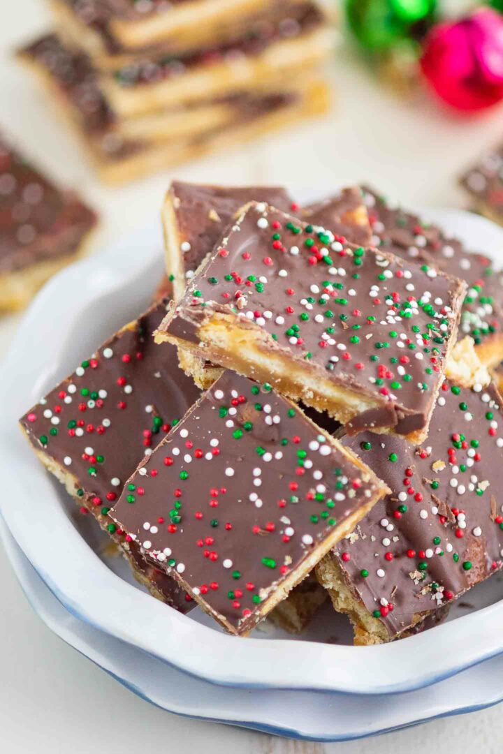 ritz cracker toffee in a white dish