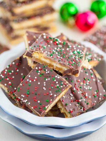 ritz cracker toffee in a white dish